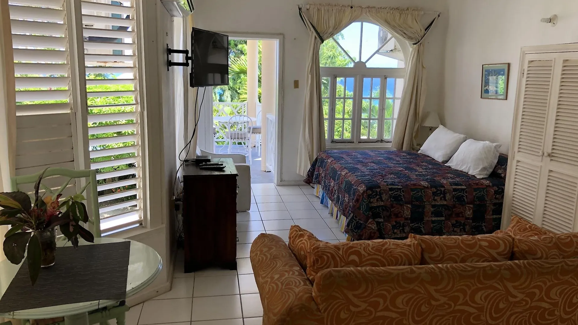 Skycastles Condominiums Ocho Rios Hotel