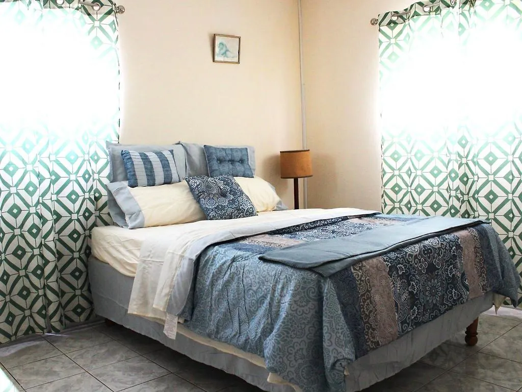 Skycastles Condominiums Ocho Rios Hotel
