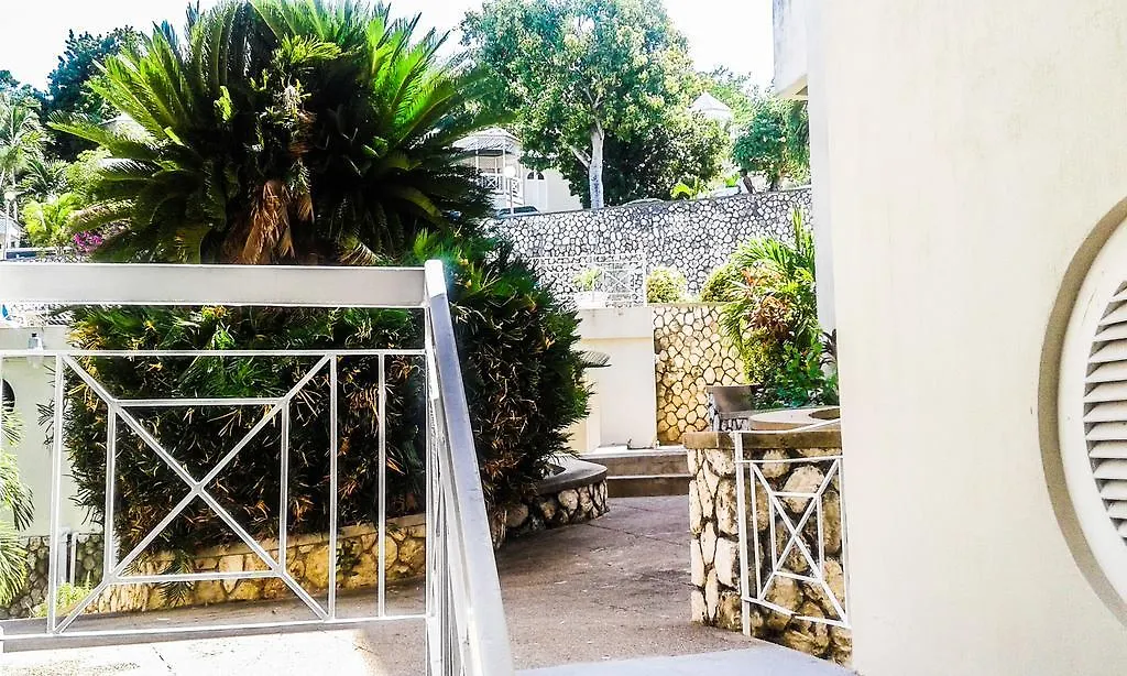 Skycastles Condominiums Ocho Rios Hotel